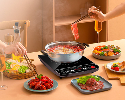 Bếp từ nấu lẩu thơm ngon, hấp dẫn cho gia đình