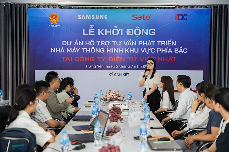 lễ khởi động dự án phát triển Nhà máy thông minh 5